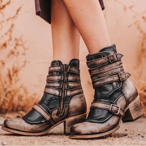 Freebird By Steven Darlin Distressed Black Boot Booties Size 9 Buckles Strappy